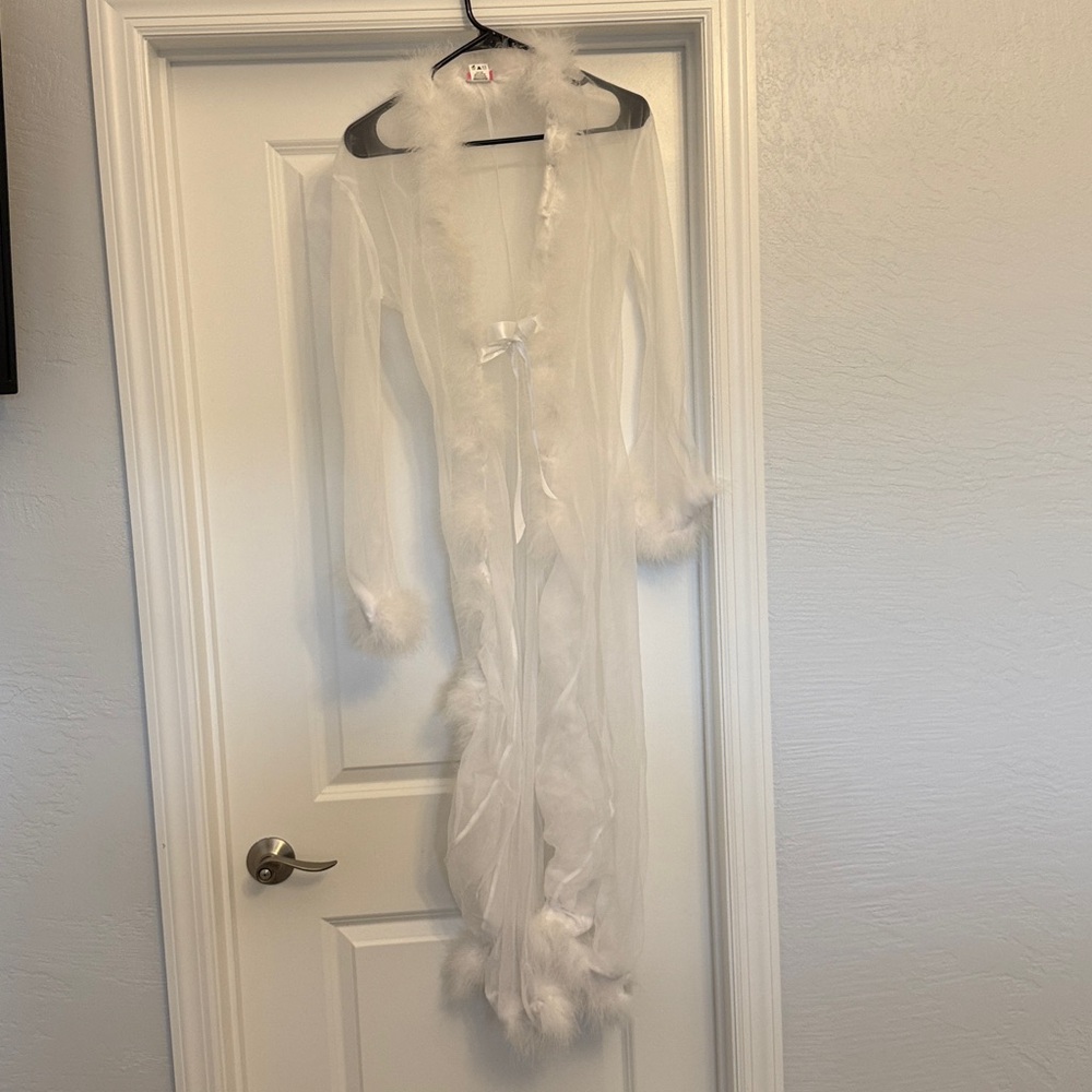 Yandy Sheer White Robe with Fur Accents